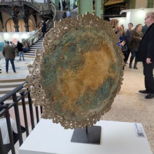 Sculpture carton papier Sylvie Loudieres Art Capital Comparaisons 2026